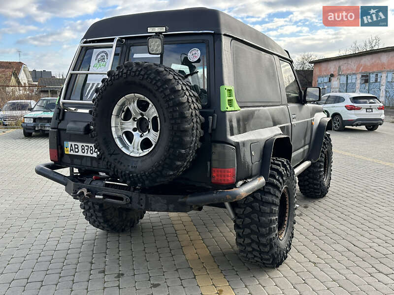 Внедорожник / Кроссовер Nissan Patrol 1999 в Коломые