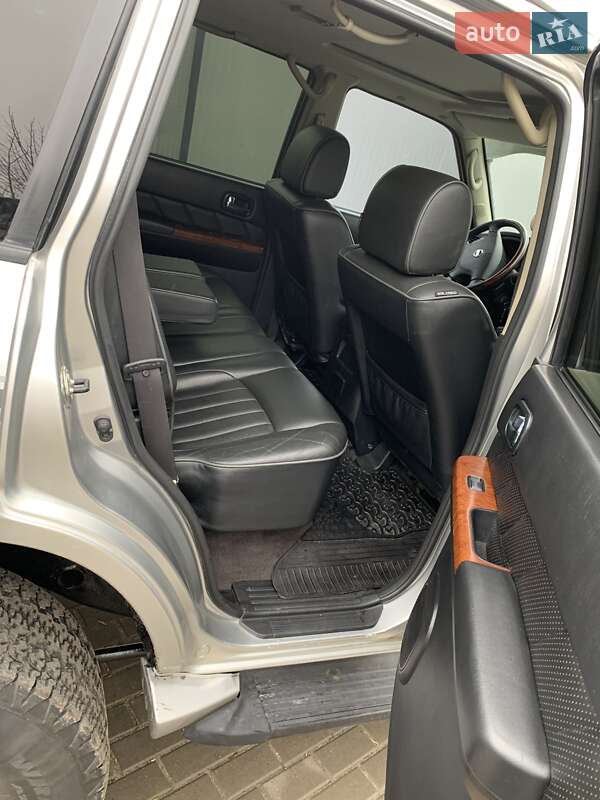 Внедорожник / Кроссовер Nissan Patrol 2008 в Ровно