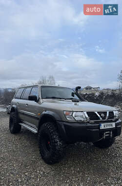 Внедорожник / Кроссовер Nissan Patrol 2000 в Верховине