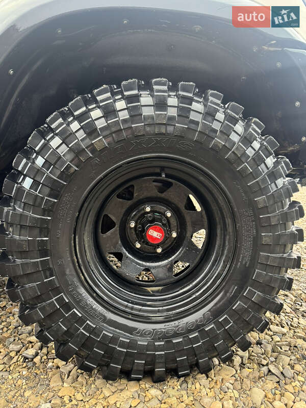 Внедорожник / Кроссовер Nissan Patrol 2000 в Верховине