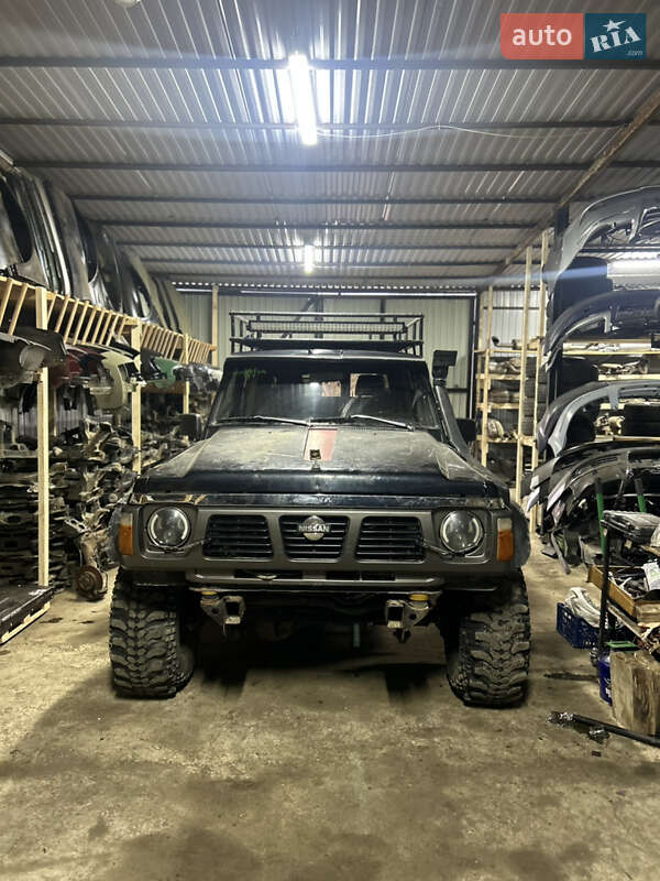 Внедорожник / Кроссовер Nissan Patrol 1992 в Косове фото 2 Внедорожник / Кроссовер Nissan Patrol 1992 в Косове