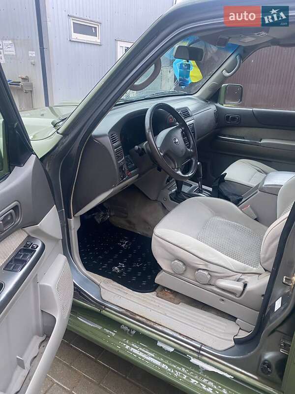 Позашляховик / Кросовер Nissan Patrol 2004 в Верховині