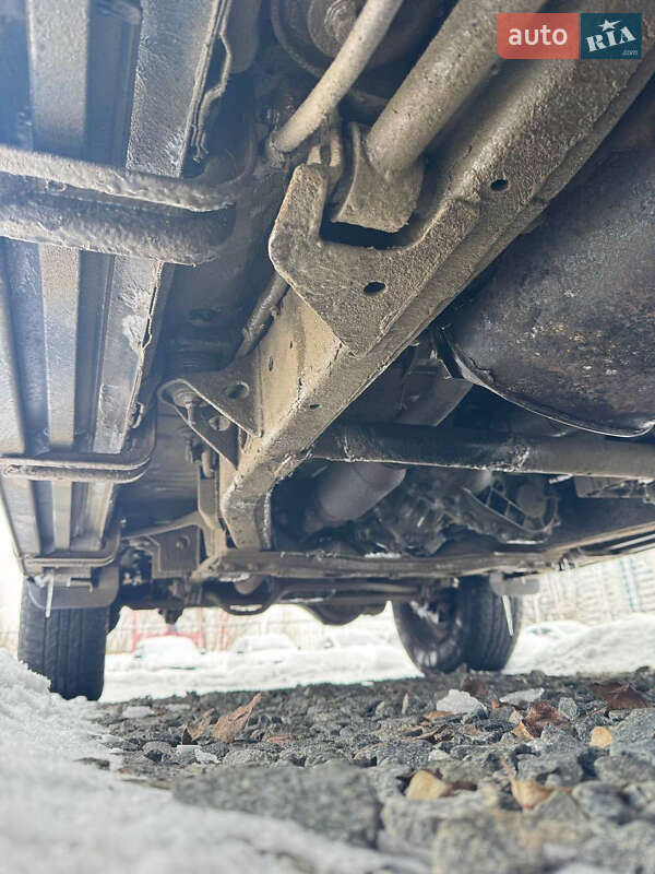 Позашляховик / Кросовер Nissan Patrol 2006 в Києві