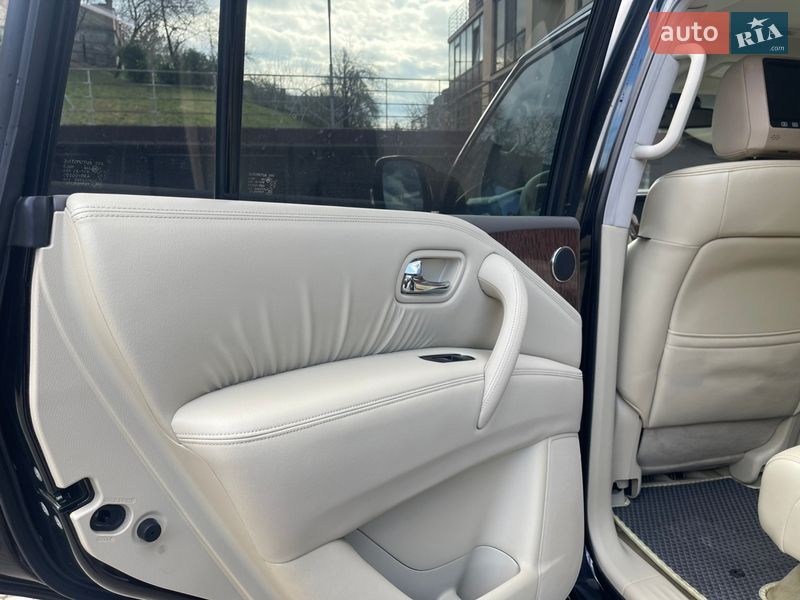 Внедорожник / Кроссовер Nissan Patrol 2011 в Черновцах