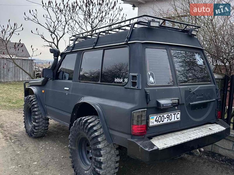 Позашляховик / Кросовер Nissan Patrol 1992 в Івано-Франківську