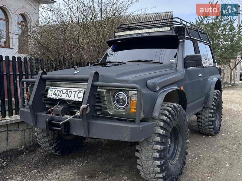 Позашляховик / Кросовер Nissan Patrol 1992 в Івано-Франківську