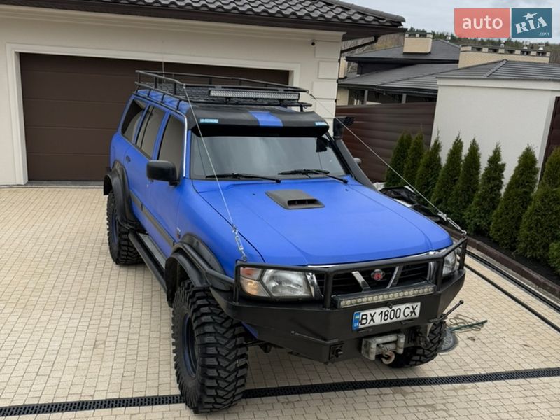 Внедорожник / Кроссовер Nissan Patrol 1998 в Хмельницком