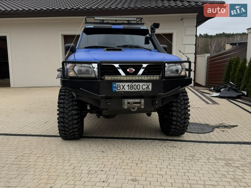 Внедорожник / Кроссовер Nissan Patrol 1998 в Хмельницком