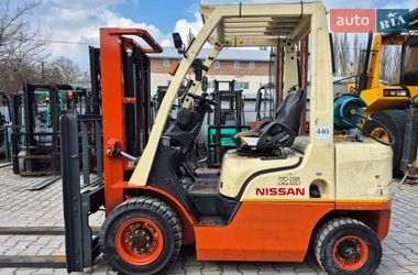 Вилочный погрузчик Nissan PH 2013 в Тернополе