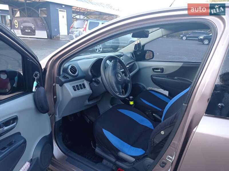 Хэтчбек Nissan Pixo 2010 в Львове фото 10 Хэтчбек Nissan Pixo 2010 в Львове