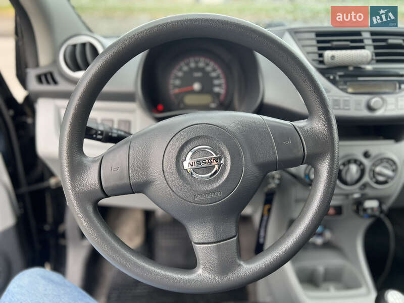 Хетчбек Nissan Pixo 2010 в Винниках