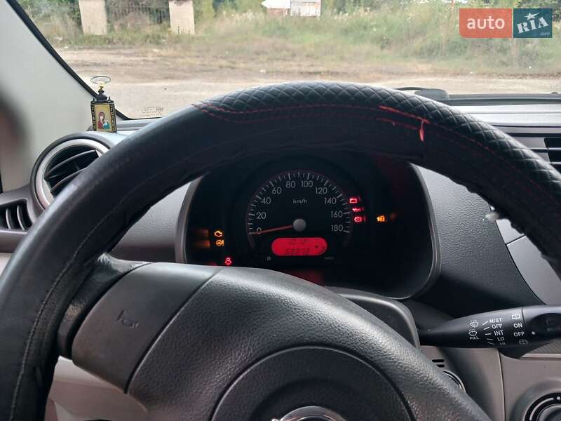 Хэтчбек Nissan Pixo 2009 в Львове