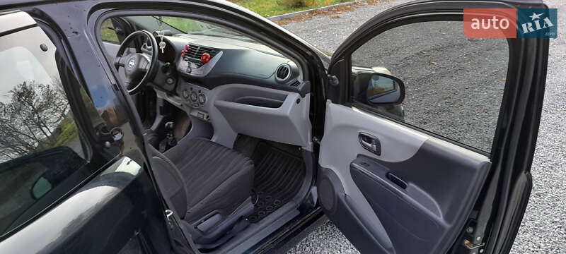 Хэтчбек Nissan Pixo 2010 в Львове фото 5 Хэтчбек Nissan Pixo 2010 в Львове