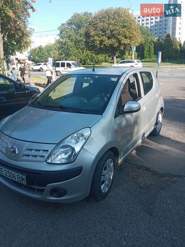 Хэтчбек Nissan Pixo 2010 в Черновцах