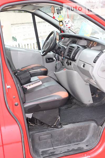 Мінівен Nissan Primastar 2004 в Чернівцях