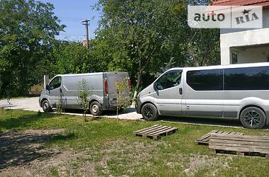 Вантажопасажирський фургон Nissan Primastar 2003 в 