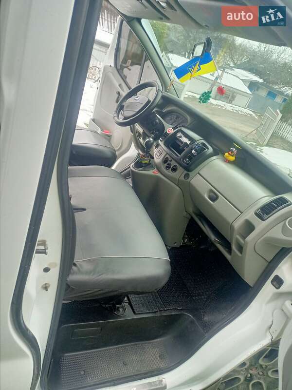 Мінівен Nissan Primastar 2004 в Дунаївцях