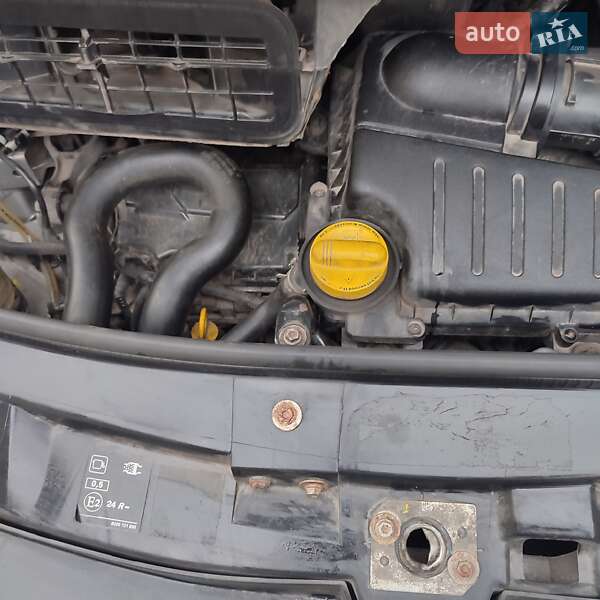 Седан Nissan Primastar 2013 в Ивано-Франковске фото 12 Седан Nissan Primastar 2013 в Ивано-Франковске