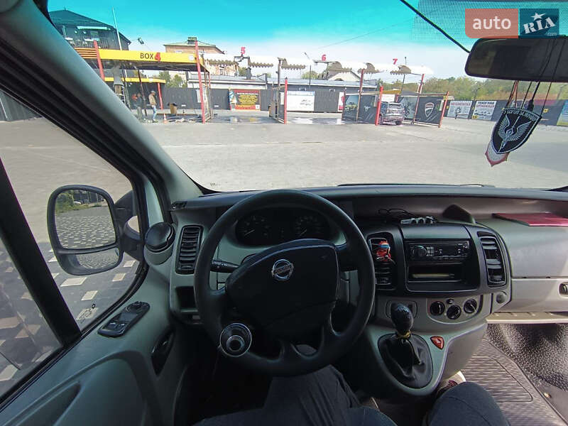 Минивэн Nissan Primastar 2005 в Грицеве