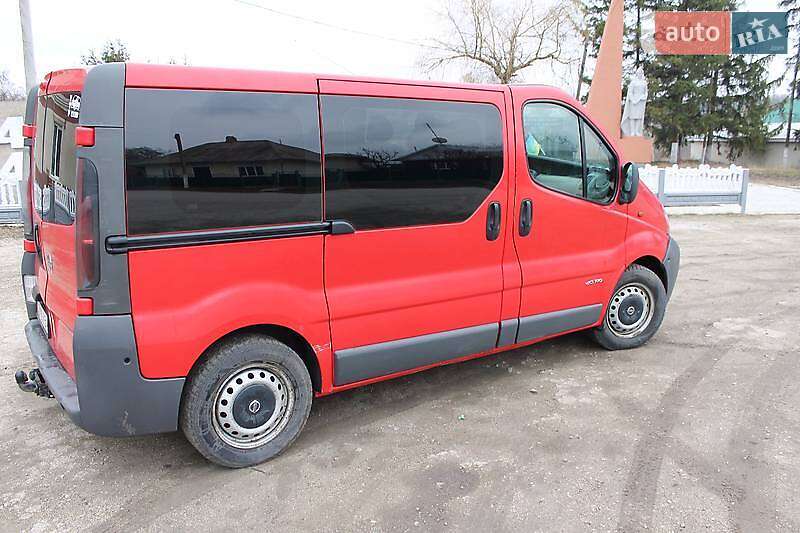 Мінівен Nissan Primastar 2004 в Чернівцях