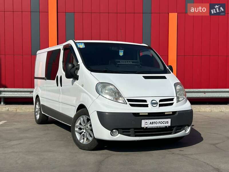 Грузовой фургон Nissan Primastar 2011 в 