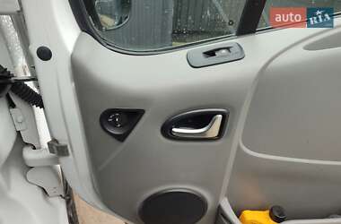 Минивэн Nissan Primastar 2010 в 