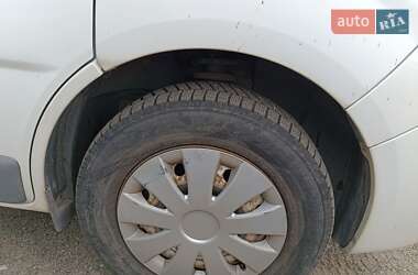 Грузопассажирский фургон Nissan Primastar 2012 в 