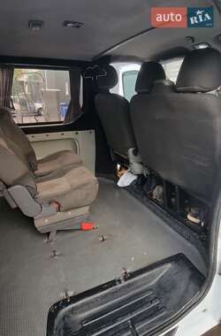 Минивэн Nissan Primastar 2003 в  фото 9 Минивэн Nissan Primastar 2003 в