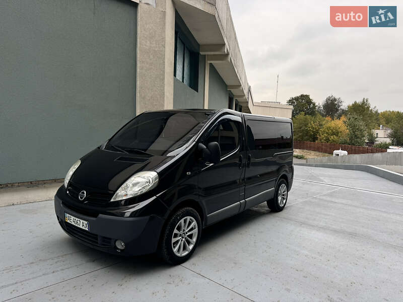 Грузопассажирский фургон Nissan Primastar 2013 в 