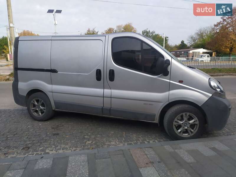 Вантажний фургон Nissan Primastar 2004 в Житомирі