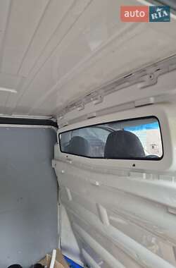 Вантажний фургон Nissan Primastar 2013 в 