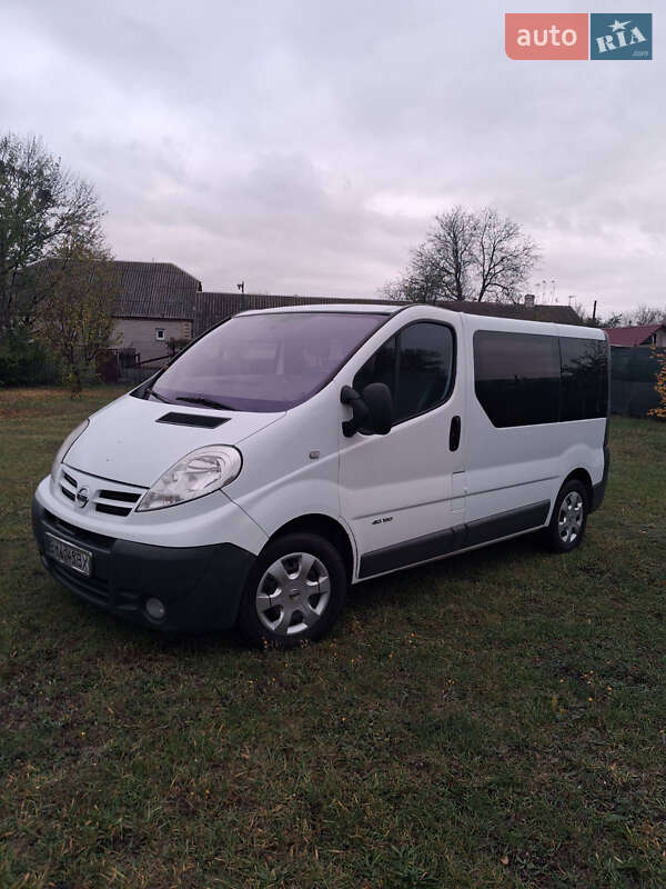 Минивэн Nissan Primastar 2009 в 