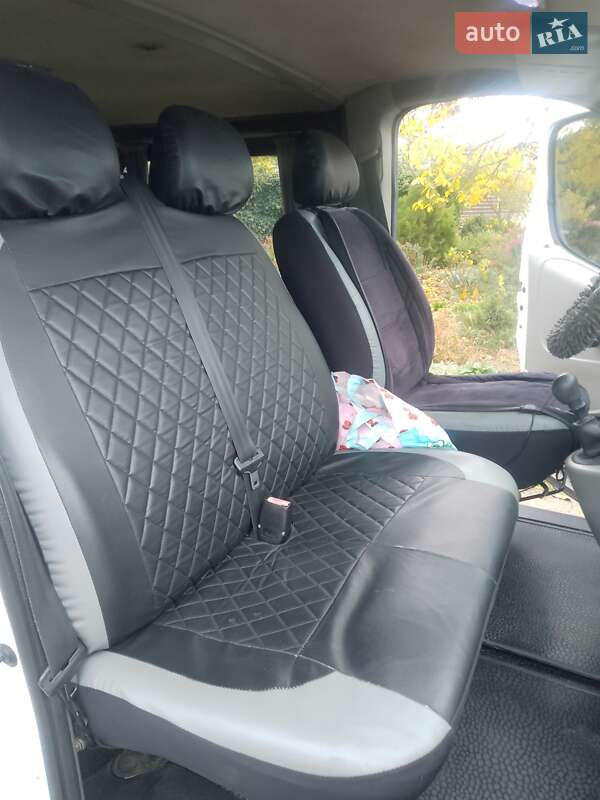 Мінівен Nissan Primastar 2005 в Малодолинському фото 4 Мінівен Nissan Primastar 2005 в Малодолинському