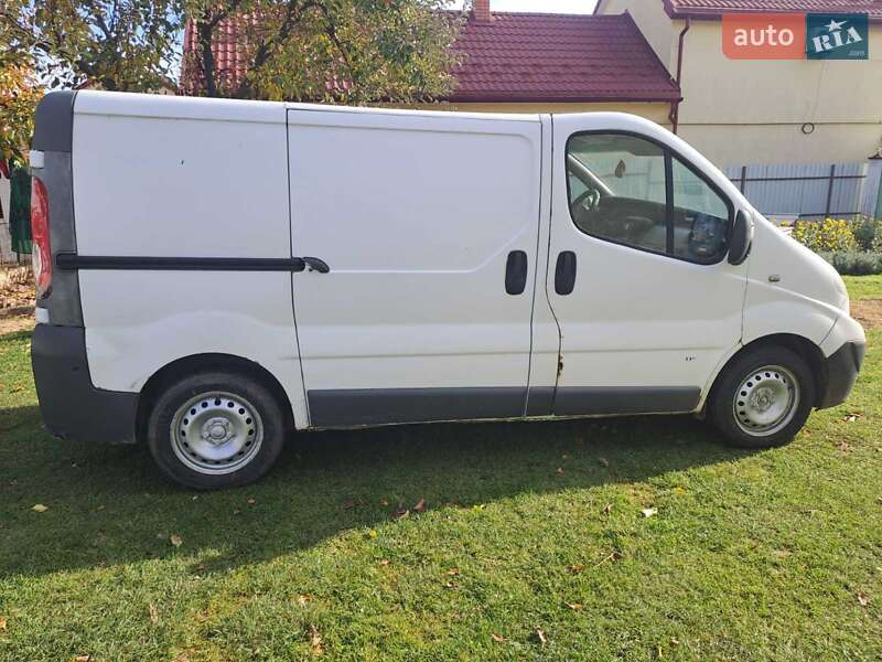 Вантажний фургон Nissan Primastar 2010 в Львові