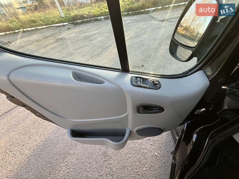 Минивэн Nissan Primastar 2008 в Радивилове фото 82 Минивэн Nissan Primastar 2008 в Радивилове