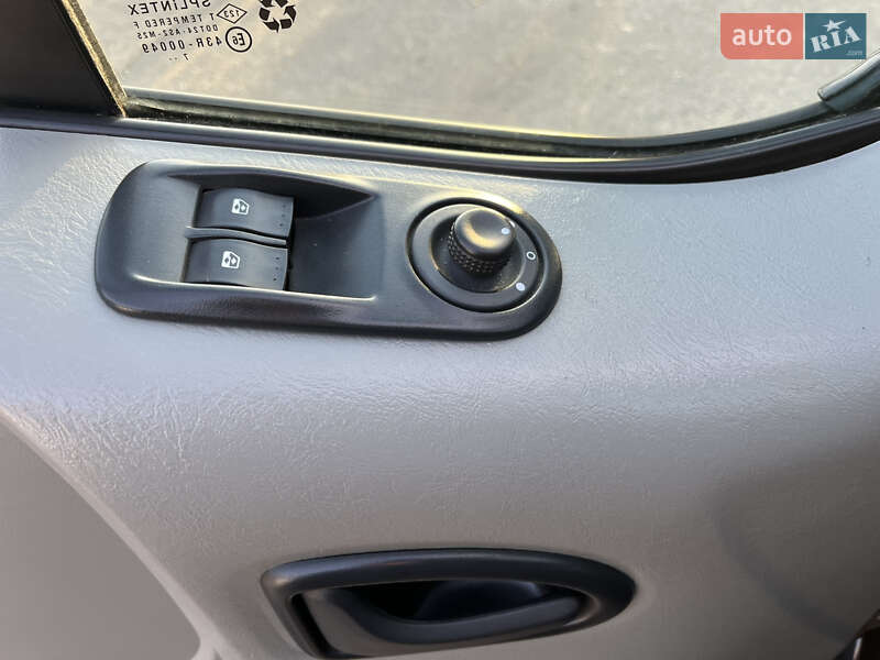 Минивэн Nissan Primastar 2008 в Радивилове фото 90 Минивэн Nissan Primastar 2008 в Радивилове