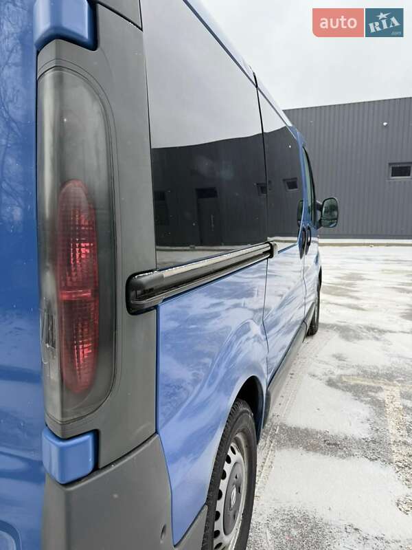 Мінівен Nissan Primastar 2003 в Кам'янець-Подільському