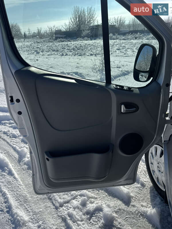 Минивэн Nissan Primastar 2013 в Полтаве фото 30 Минивэн Nissan Primastar 2013 в Полтаве