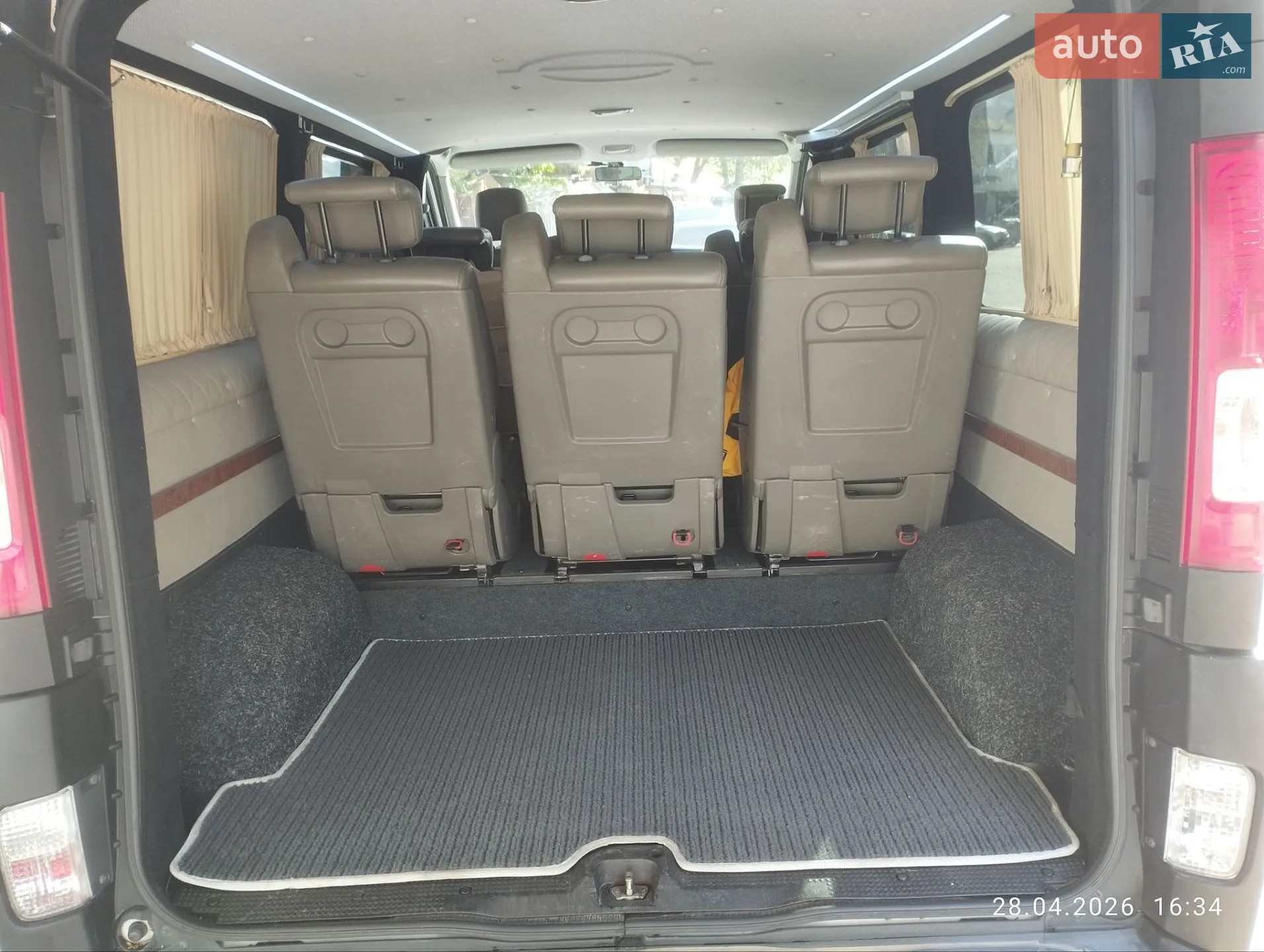 2010 Nissan Primastar - мініатюра 18