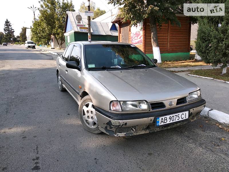 Седан Nissan Primera 1991 в Песчанке