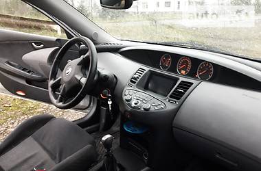 Седан Nissan Primera 2003 в Ивано-Франковске