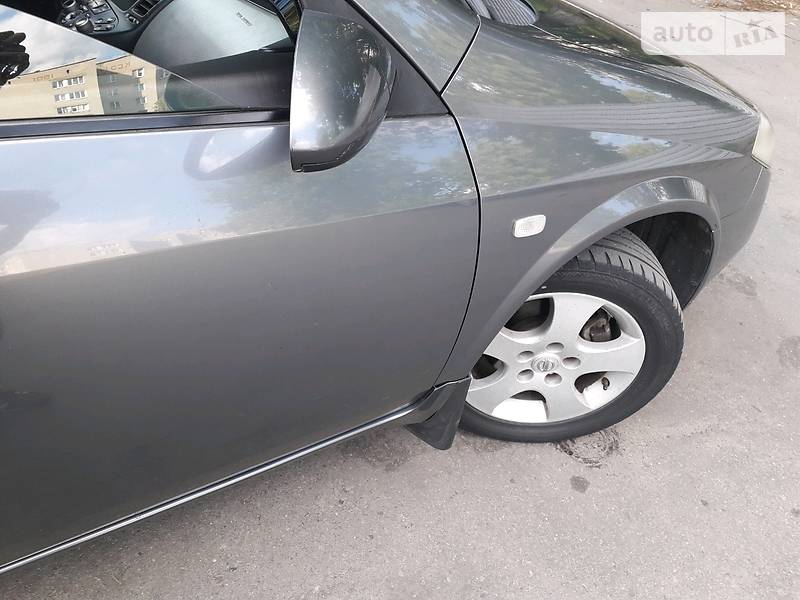 Седан Nissan Primera 2003 в Нововолинську