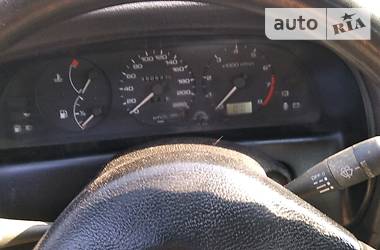 Седан Nissan Primera 1992 в 