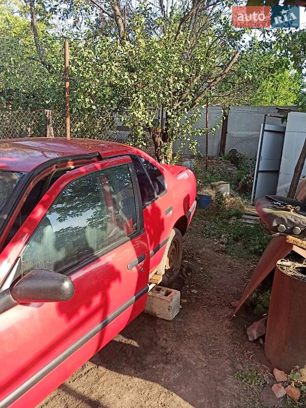 Седан Nissan Primera 1994 в Кривому Розі