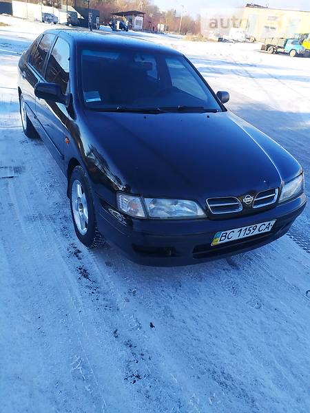 Седан Nissan Primera 1997 в Львове