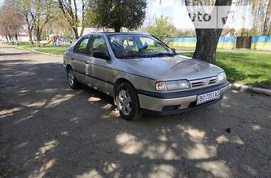 Хэтчбек Nissan Primera 1993 в Дубно