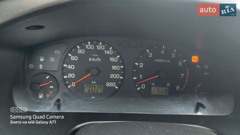 Лифтбек Nissan Primera 1996 в Бережанах