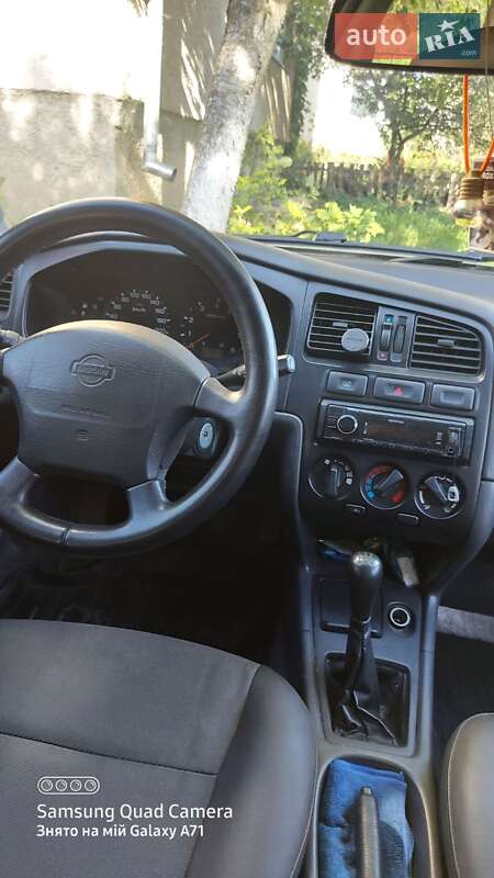Лифтбек Nissan Primera 1996 в Бережанах
