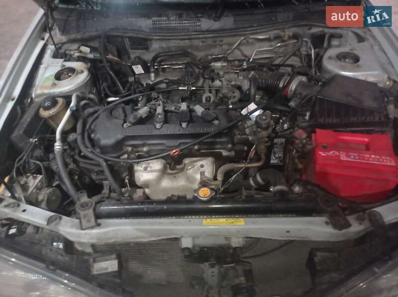Хэтчбек Nissan Primera 2000 в Херсоне