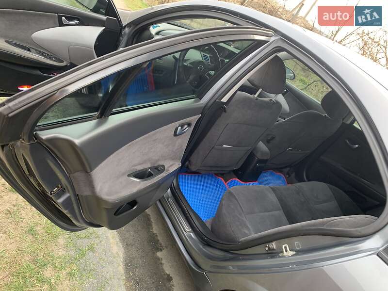 Седан Nissan Primera 2003 в Монастирищеві